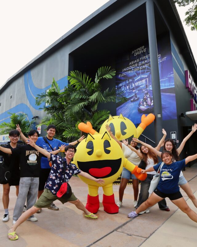 The PAC-MAN mascot is making special appearances at The Palawan @ Sentosa on selected dates! Get your cameras ready for the cutest photo op! 📸💛​

📅 Every Friday to Sunday​
12, 13, 14 Dec​
19, 20, 21 Dec​
26, 27, 28 Dec​
2, 3, 4 Jan​
9, 10, 11 Jan​

📅 Special festive schedule​
Wed, 24 Dec​
Thu, 25 Dec​
Wed, 31 Dec​

🕒 4:30pm - 4:50pm at Splash Tribe​
🕒 6pm - 6:20pm at HyperDrive​

*Mascot appearance subject to weather conditions​

#thepalawansentosa #sentosa
