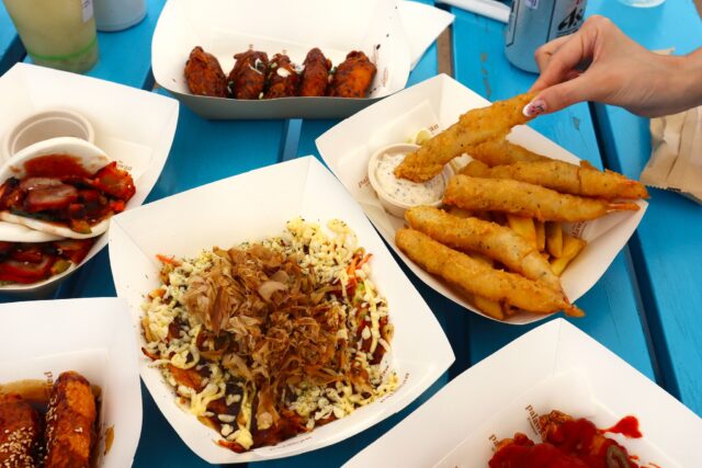 Gathered around the table, sharing bites and smiles😋🍴
That’s what it’s all about at The Palawan Food Trucks!

#thepalawansentosa #thepalawanfoodtrucksg #sentsosa